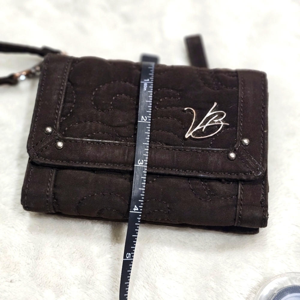Vera Bradley ✦ Quilted Wristlet Wallet ✦ Brown Exterior Floral Interior Slim OS - Picture 9 of 12
